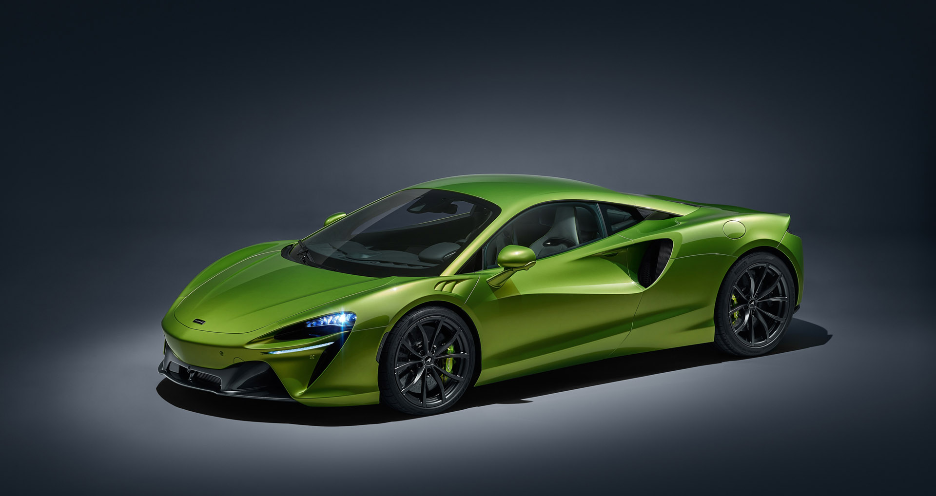 McLAREN ARTURA