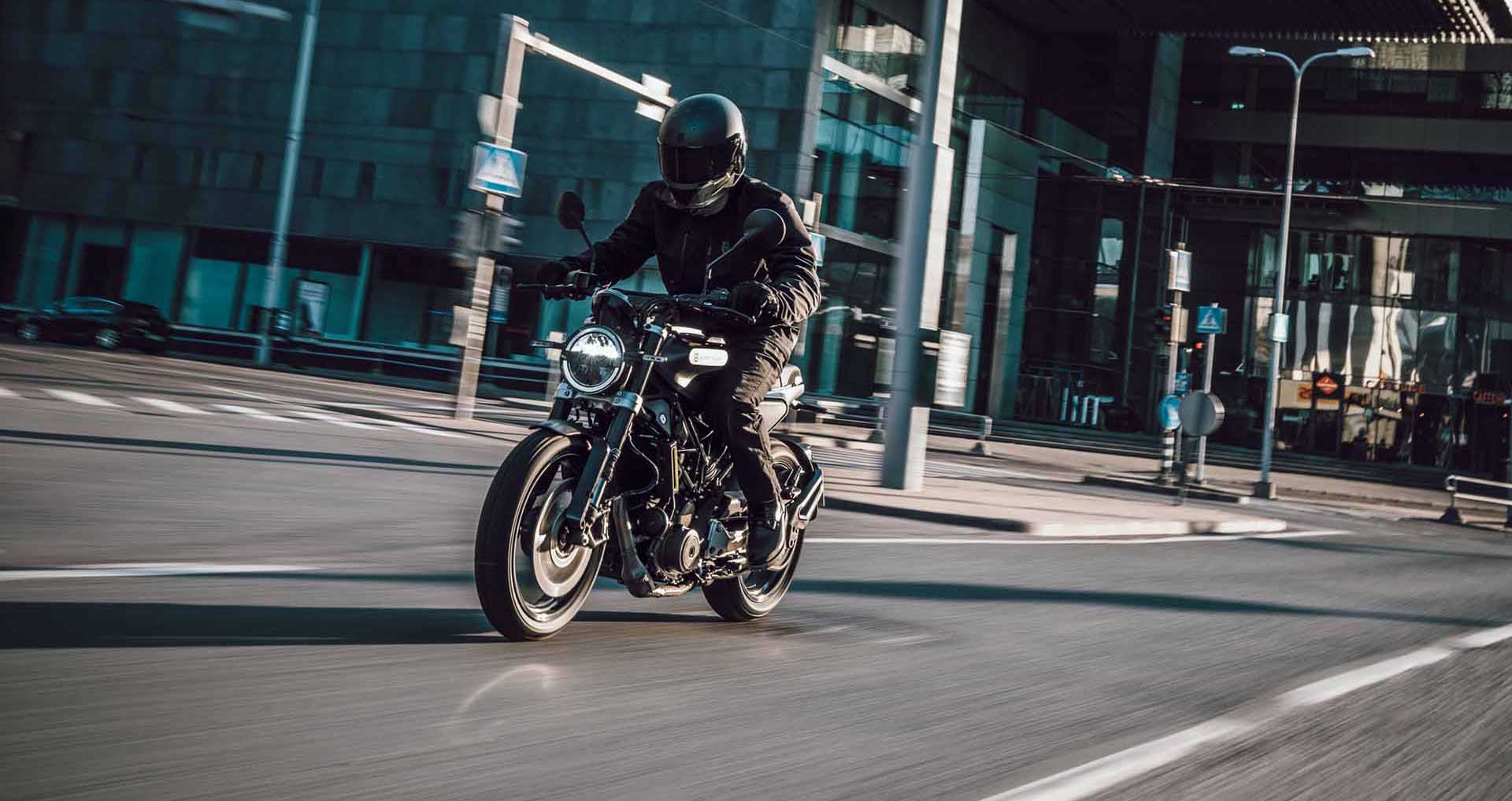 Husqvarna Svartpilen 250