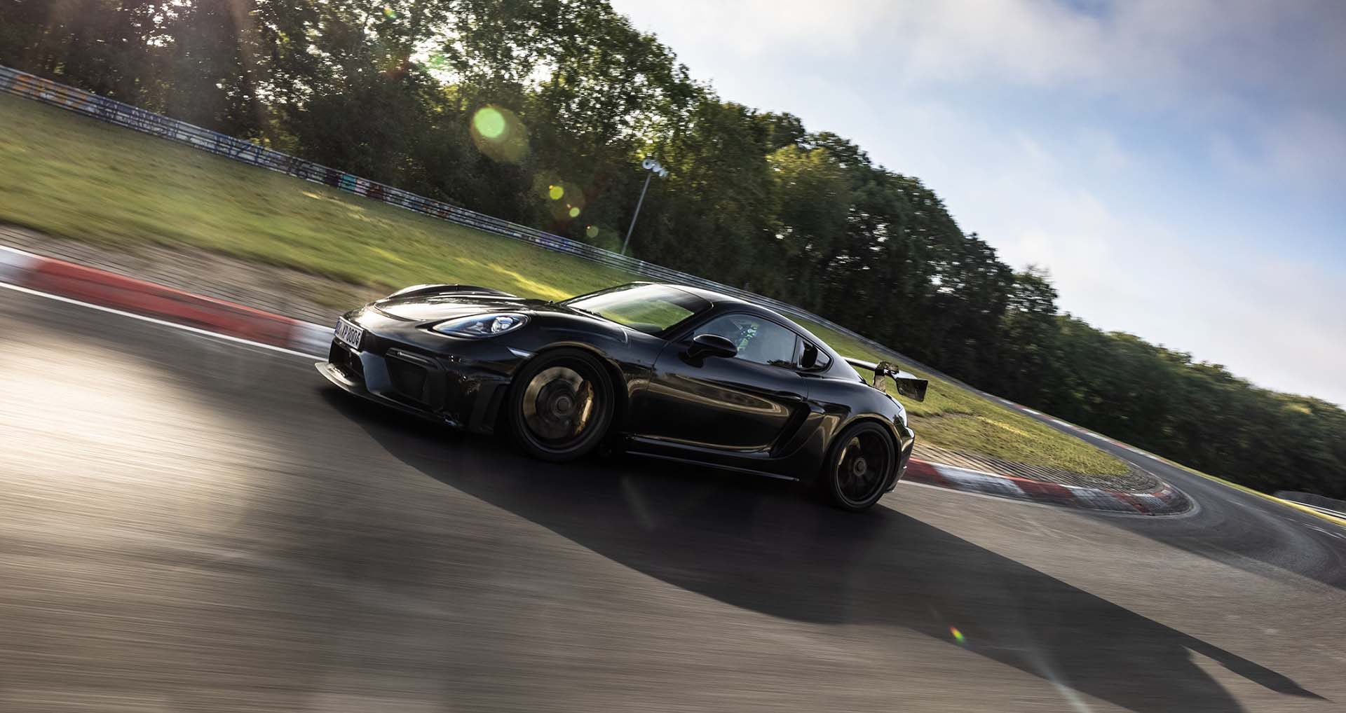 Porsche 718 Cayman GT4 RS