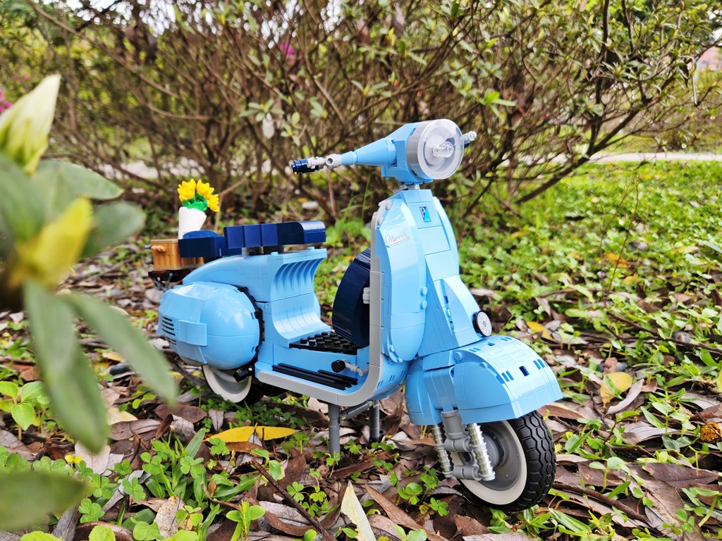 義大利的浪漫風情 - 樂高偉士牌125（10298 LEGO Vespa125）