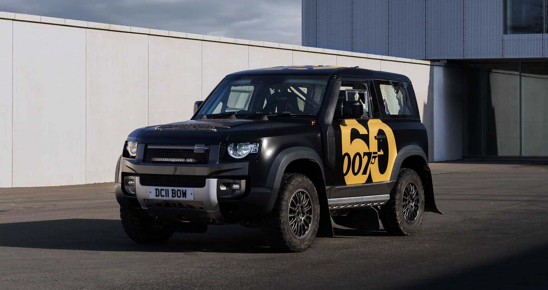 Land Rover Defender 007 60th
