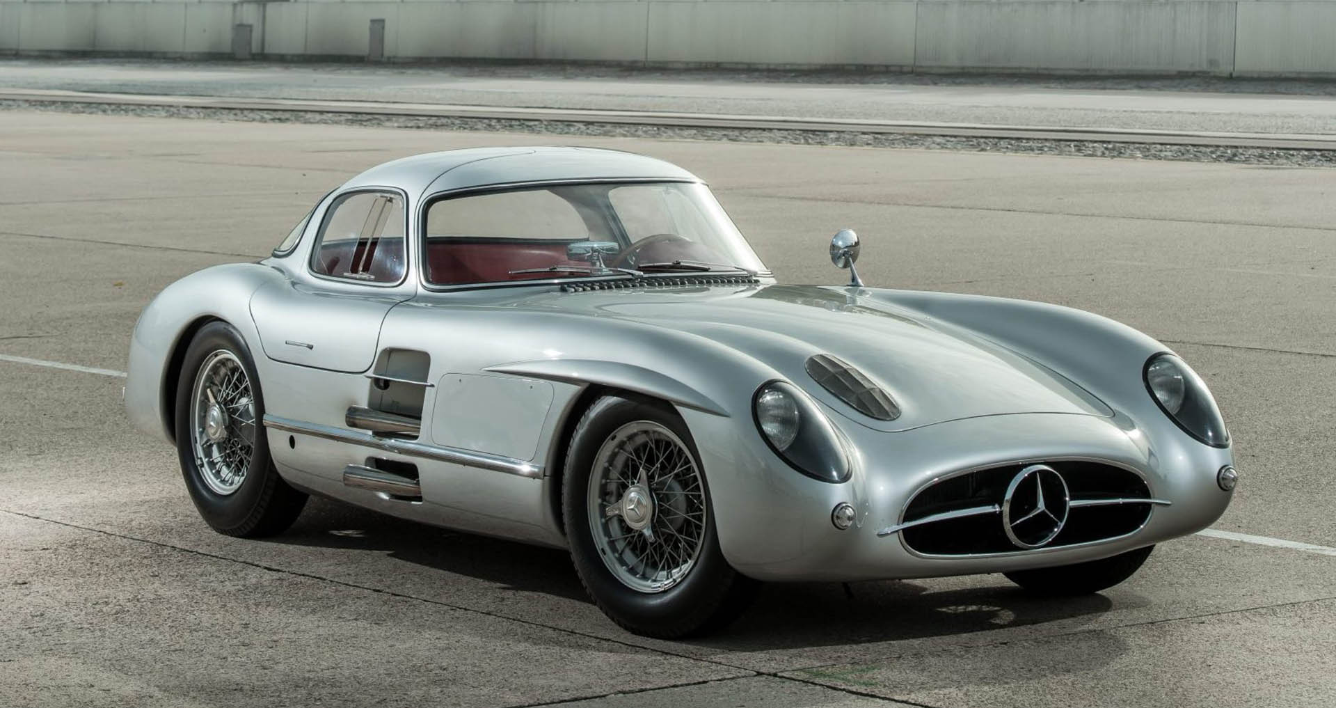 Mercedes-Benz 300 SLR "Uhlenhaut Coupe"