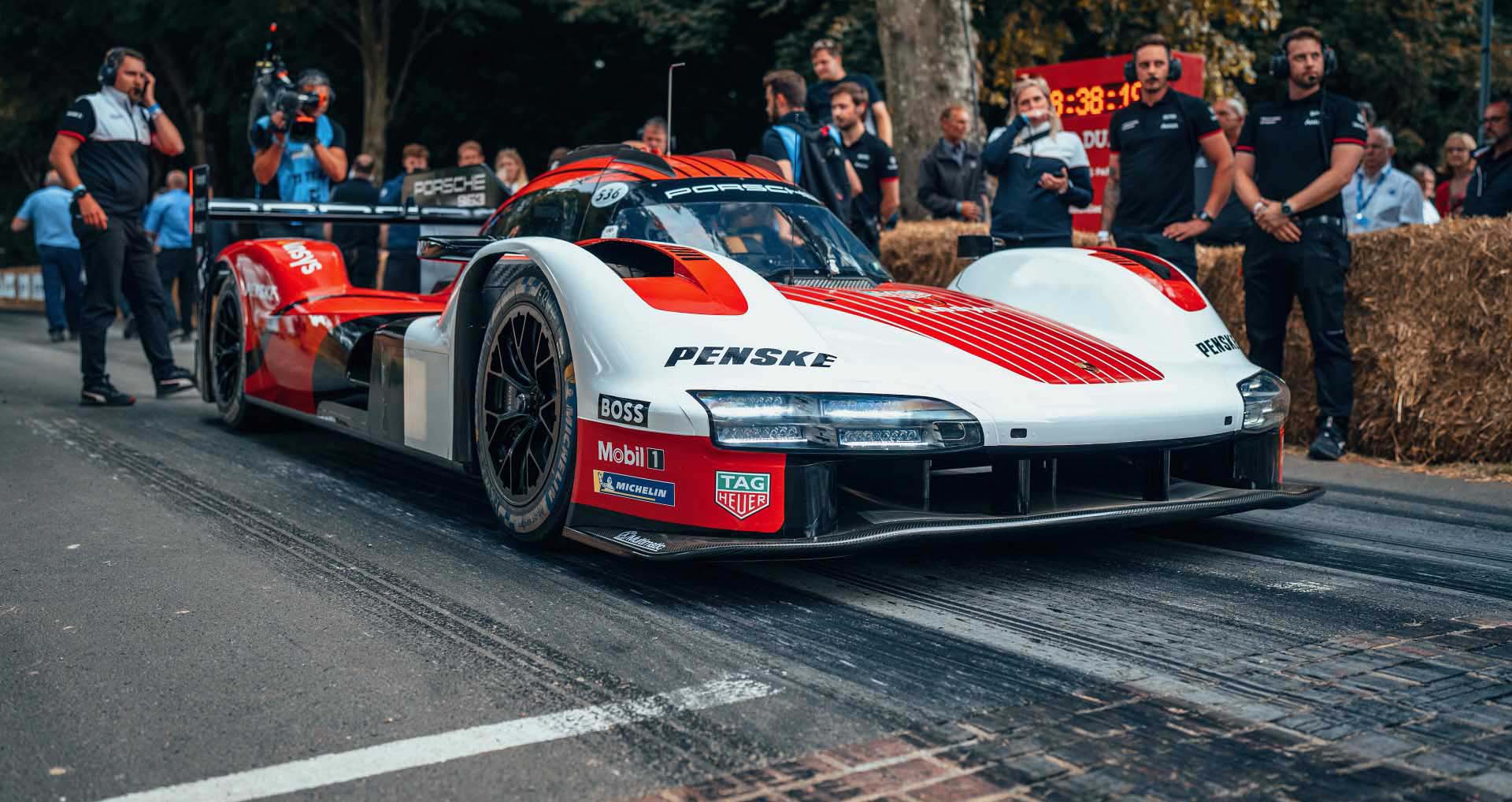 Porsche 963