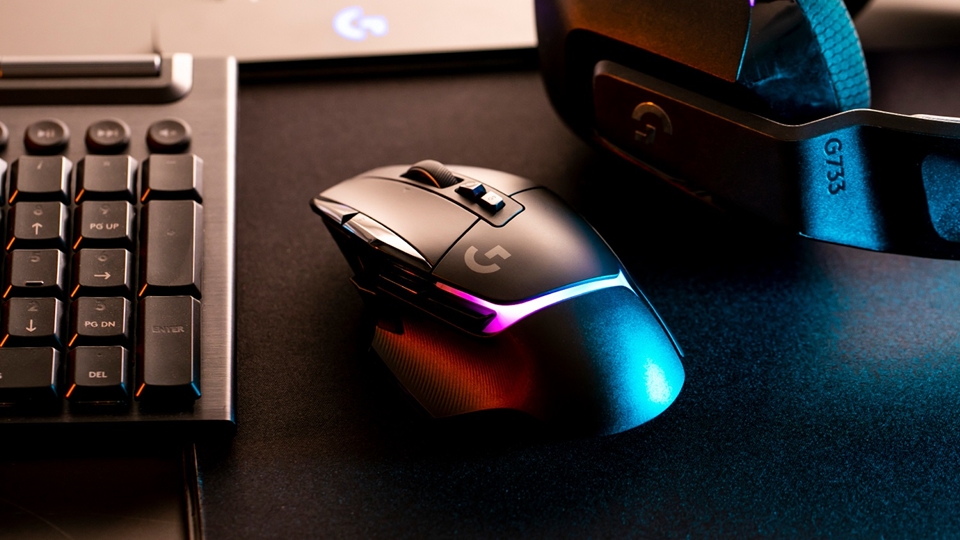 Logitech G G502 X 系列電競滑鼠延續經典元素同時帶入革新技術。