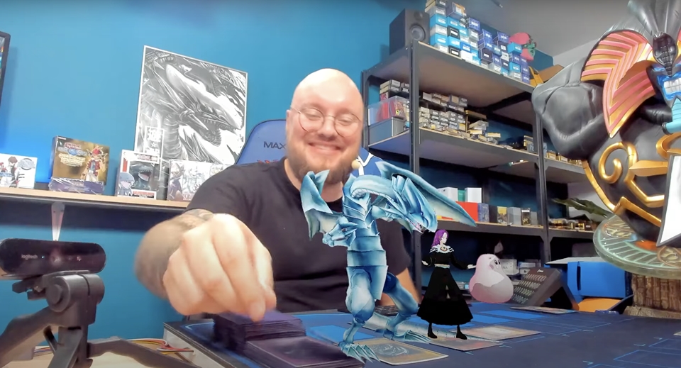 神人打造能夠 3D 全息投影的《遊戲王》決鬥盤！