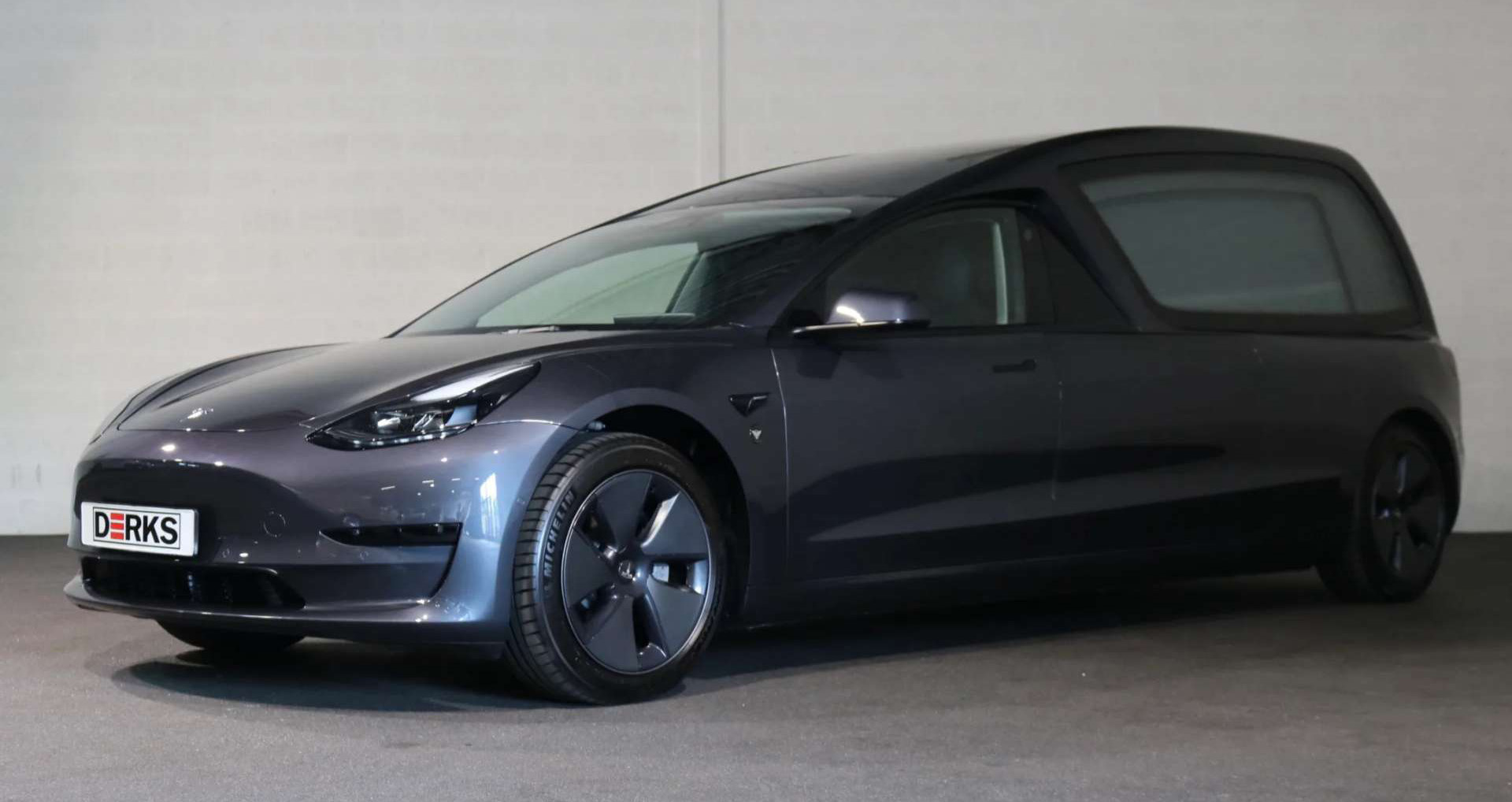 Derks Tesla Model 3 “Hearse 3”