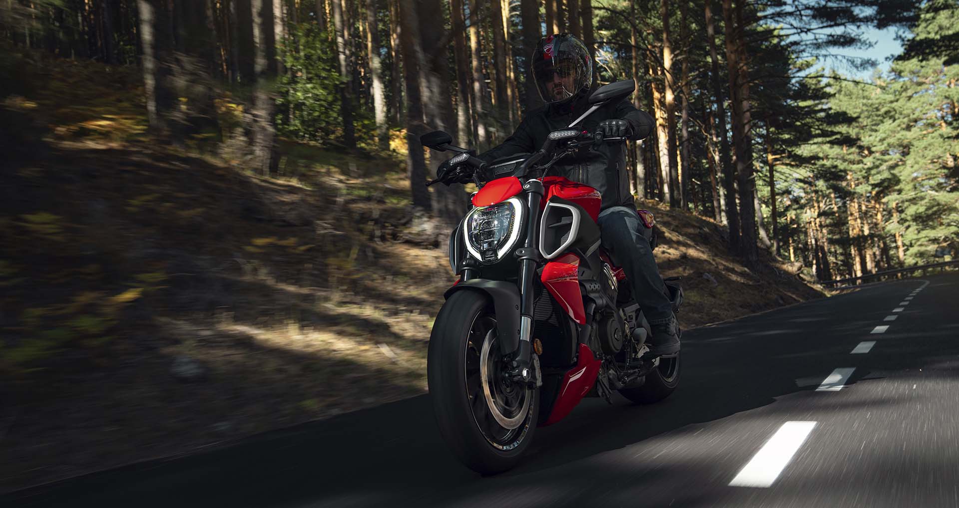 Ducati Diavel V4