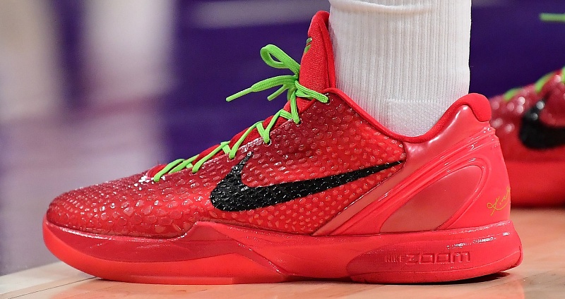 Kobe 6 Protro "Reverse Grinch"