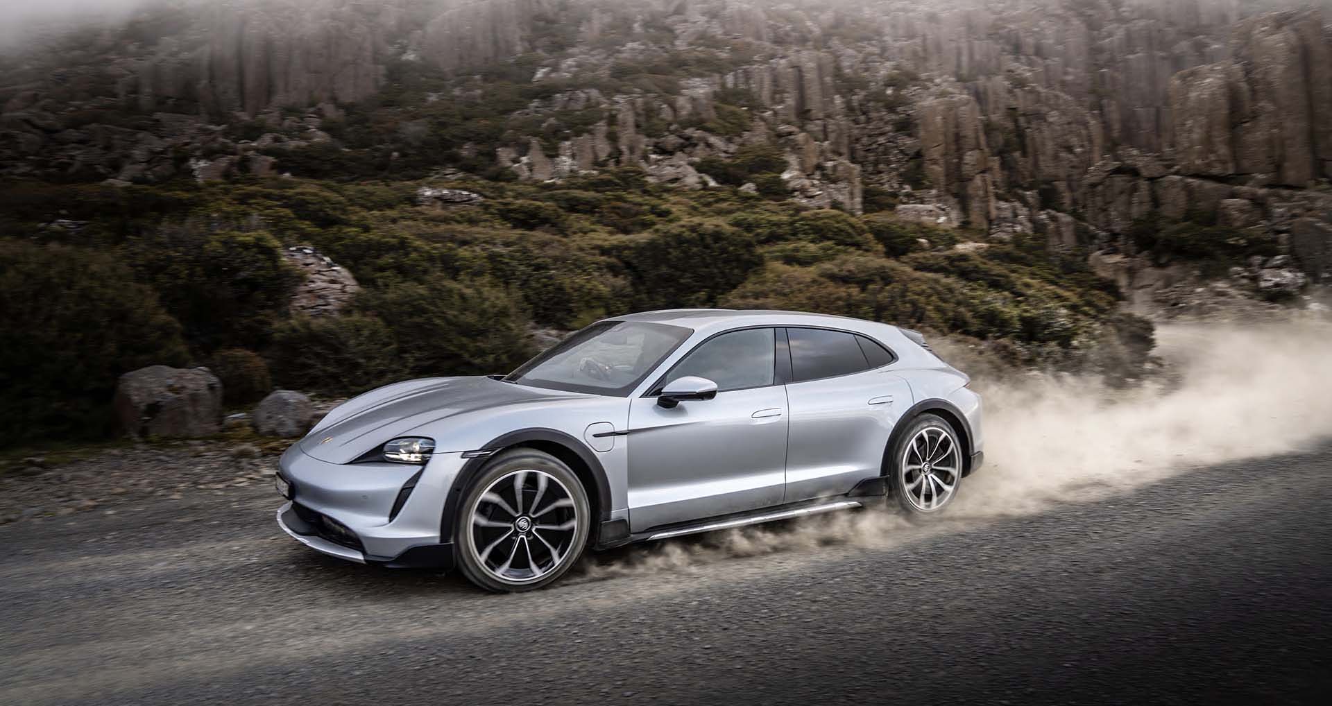 Porsche Taycan Cross Turismo