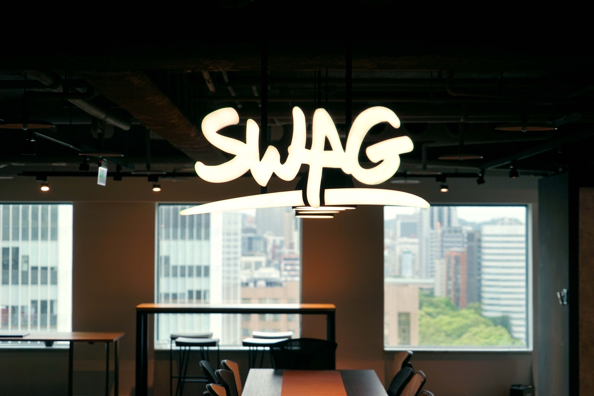 SWAG 徵「謎片分類員」網：夢幻職缺！